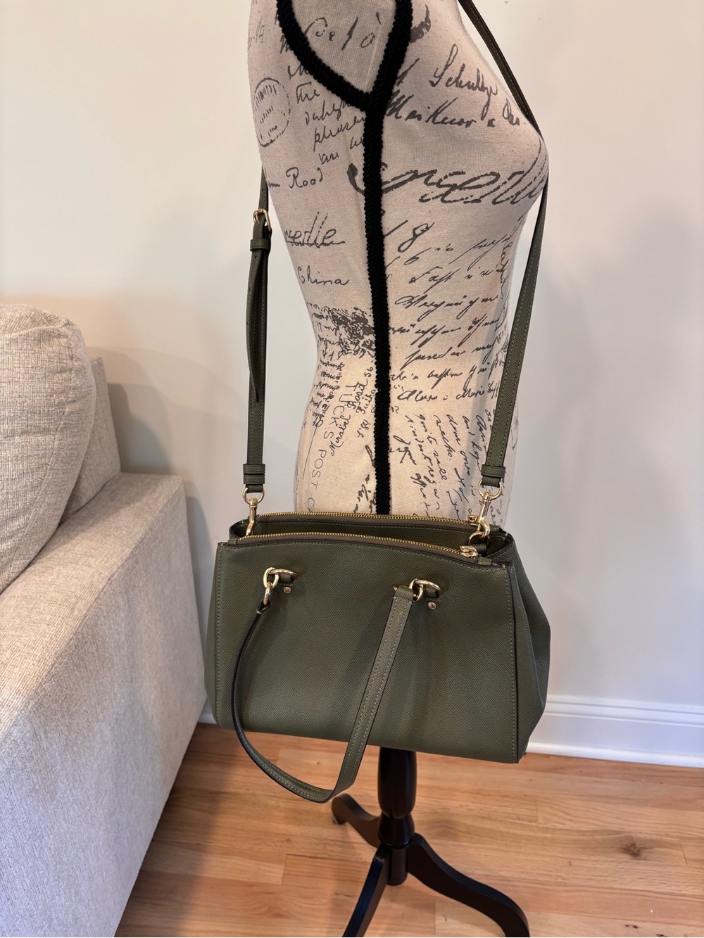Coach Etta Carryall handbag in olive green color - Picture 5 of 12